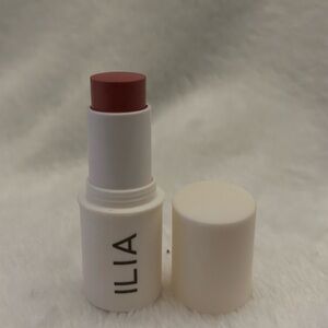 ilia multi-stick